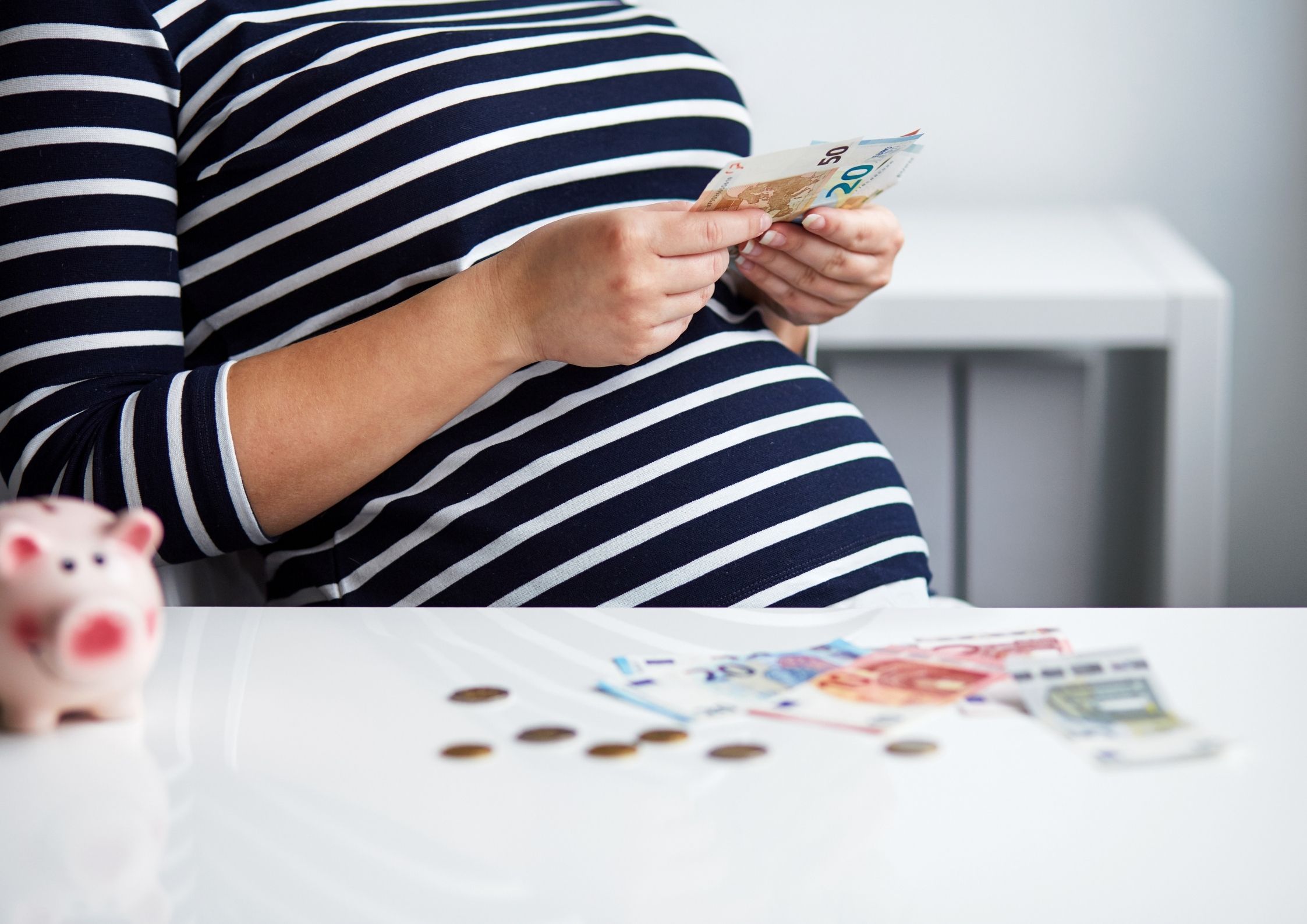 Your Essential Guide to Managing Your Finances after Maternity Leave featured image