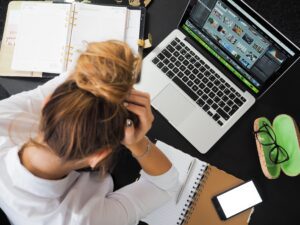 Is Not Talking About Your Salary Fuelling the Gender Pay Gap? 3 pexels energepiccom 313690