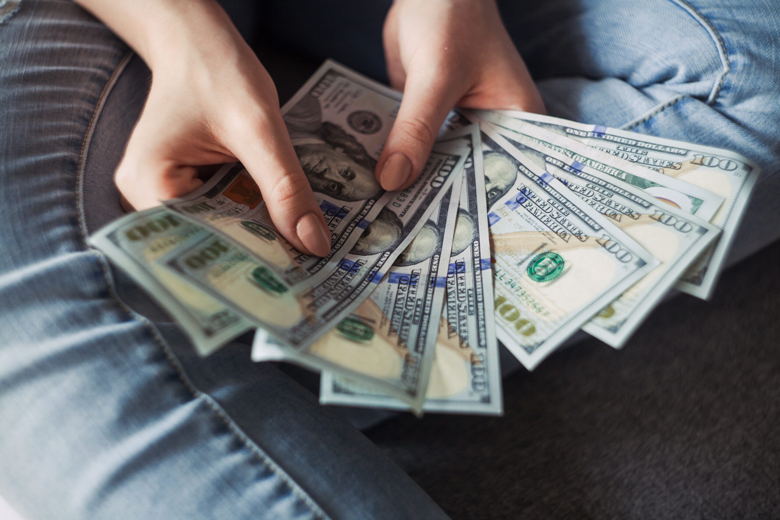 Surviving the Cost of Living Crisis: Tips from a Personal Finance Expert featured image