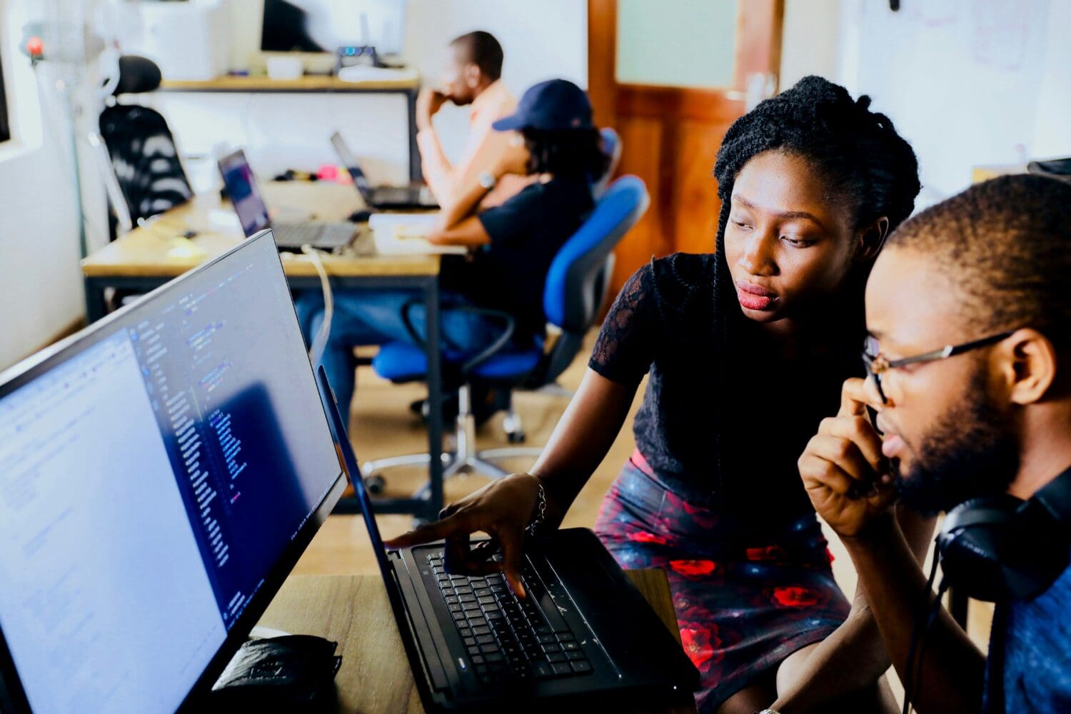 Why Customer Service Is So Important for up and Coming Businesses featured image
