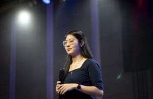 How Female Keynote Speakers Drive Workplace Change 1 female keynote speakers